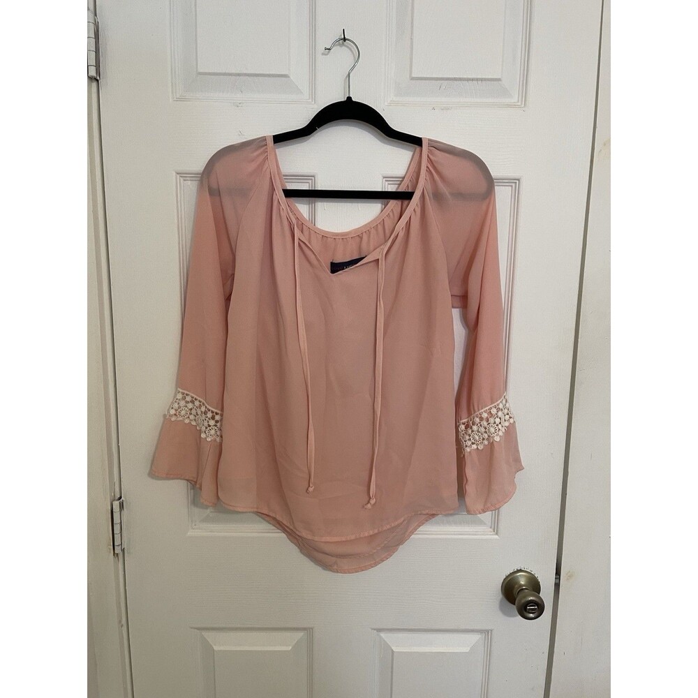Love Lucy Love Women’s Pink Chiffon Blouse With Lace Trimmed Sleeves Size Small